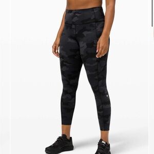 Lululemon Fast and Free Tight II 25"  Nulux 
Heritage 365 Camo Deep Coal size 6